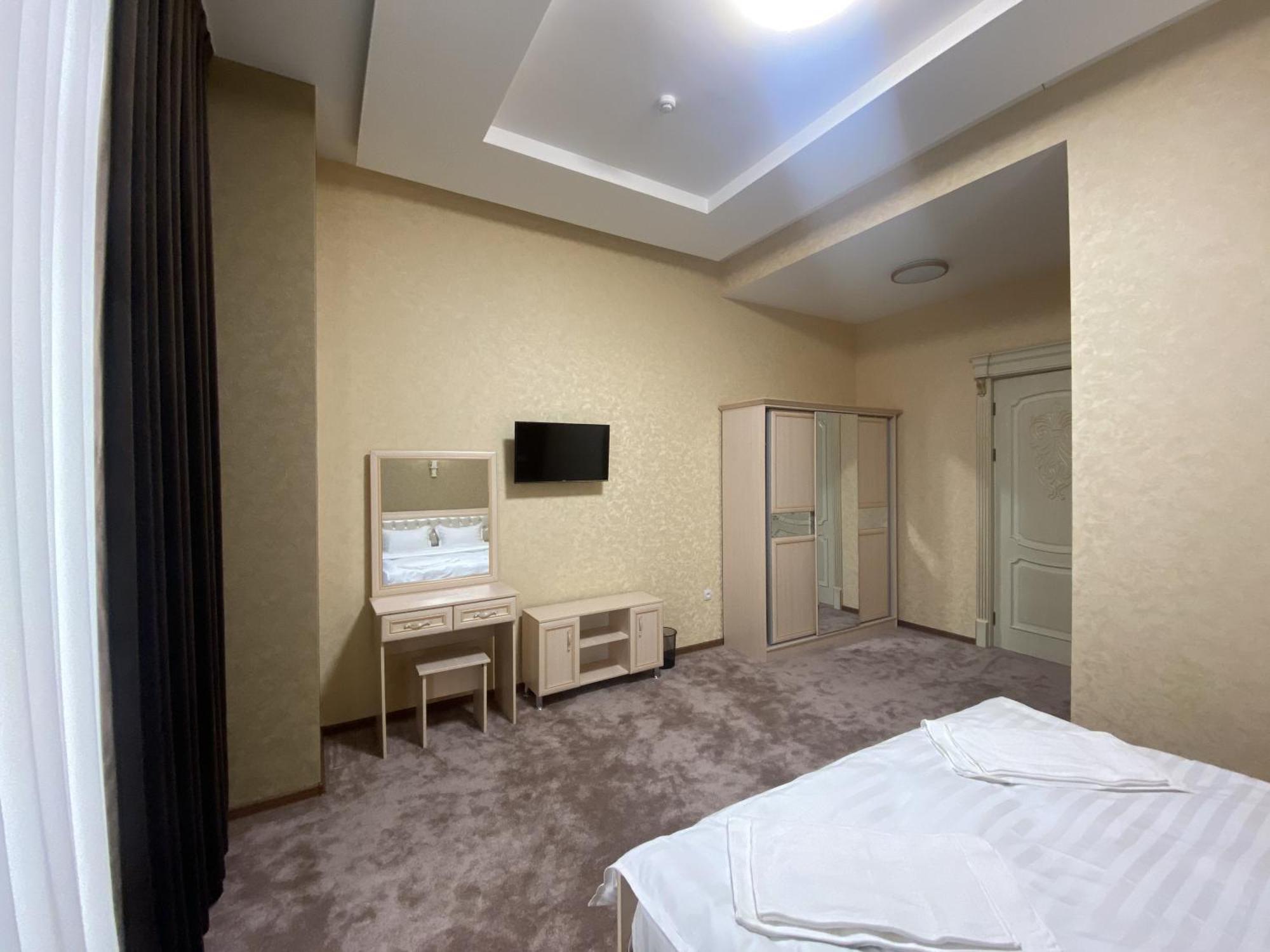Grand Karavan Hotel Tashkent Exterior photo