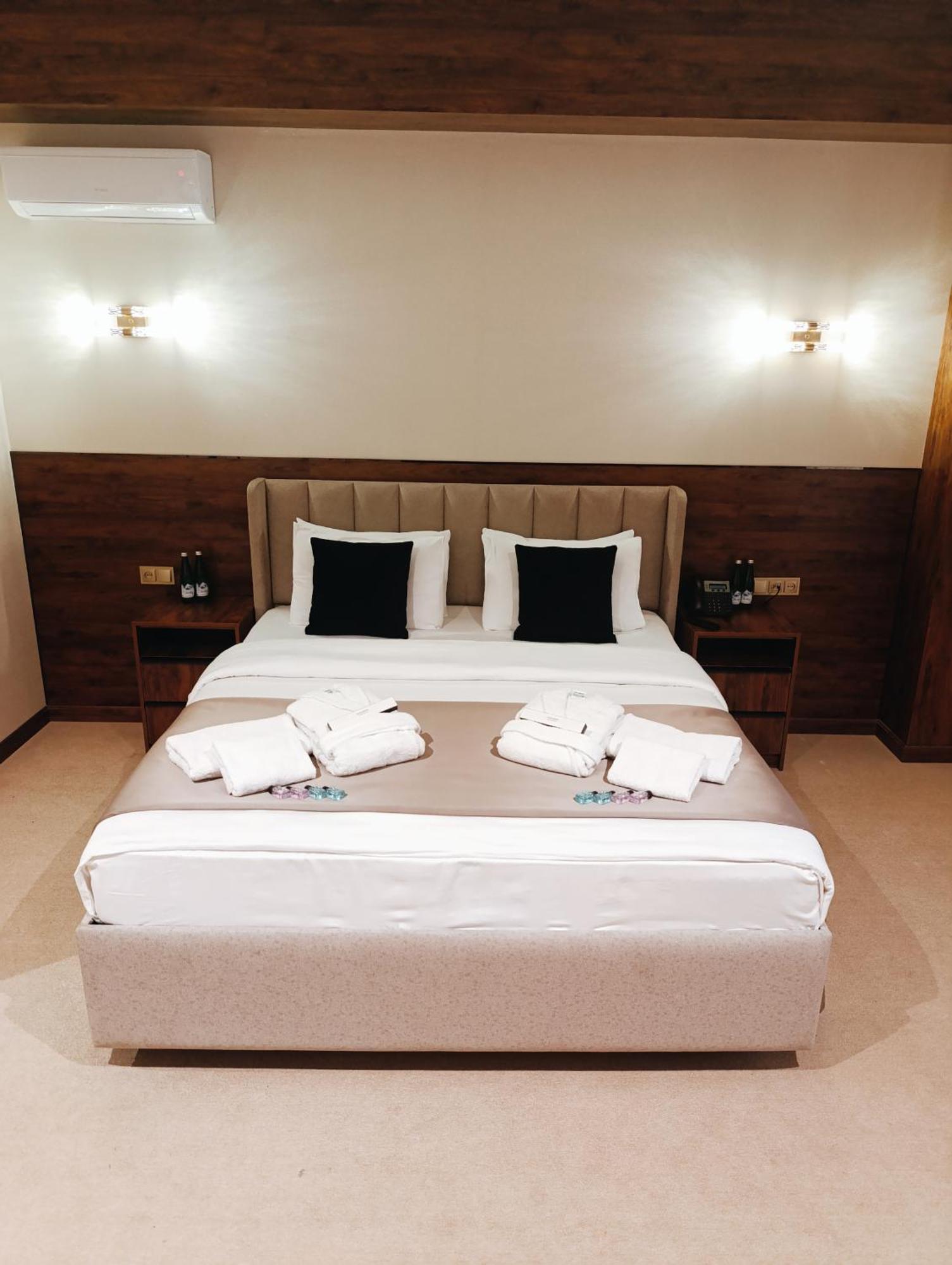 Grand Karavan Hotel Tashkent Exterior photo